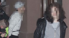 Milenci utekli z pasťáku. Mladík pak napadl ochranku i policisty
