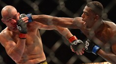 UFC má nového šampiona polotěžké váhy. Teixeira po zápase ukončil kariéru