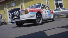 VIDEO: Takhle driftuje 30 let stará škodovka! Zachránili ji z rokle