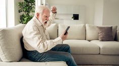 Důchodci zuří kvůli rozhodnutí vlády: "Sami by za ty peníze chcípli hlady!"