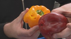 Reportér vyrazil na kontrolu potravin v přestrojení. Narazil opět na shnilé ovoce