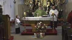 Patrik (10) je rekordmanem. Pomáhal při bohoslužbách na 125 místech po světě