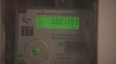 Řada dodavatelů energií stále snižuje ceny. Lidé využívají i kratší fixace