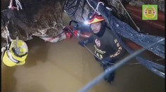 Češi pošlou do Thajska specialisty na pomoc dětem v jeskyni!