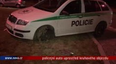 VIDEO: Kuriózní nehoda: V hlavní roli policie