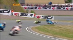 VIDEO: Hořící motocykl a polámané kosti - to byla Velká cena Německa
