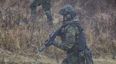 Vláda schválila novou koncepci armády. Peníze půjdou do vojáků i techniky