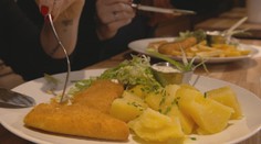 Ženy hodnotí smažáky v českých hospodách. Sestavily mapu, kde mají ty nejlepší