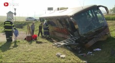 Na Blanensku sjel ze silnice AUTOBUS PLNÝ LIDÍ! Tři desítky ZRANĚNÝCH!