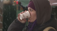 Prodej punčů na vánočních trzích: Stánkaři přichází s novinkami
