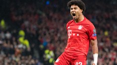 Arsenal se ho radši zbavil. Teď dal fracek Gnabry čtyři góly v Lize mistrů!