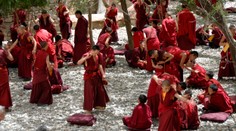 Čína uzavřela Tibet před světem. Nechce, aby viděl protesty
