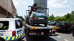 Dávejte pozor, kde v Praze parkujete! Strážníci rozjíždí odtahovací akci