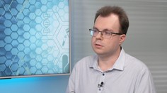Lidé s afázií se nemohou vyjádřit a jsou z toho smutní. Slabikář jim nepomáhá, popisuje logoped