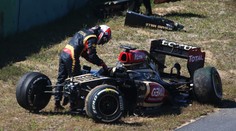 Hamilton ovládl korejské tréninky. Räikkönen to napálil do zdi