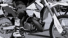 Slavný motokrosař zemřel při tréninku, zkoušel náročný trik. Loučil se i Podmol