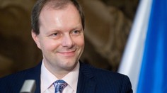 Zeman ještě Chládka neodvolal, Sobotka už jedná s nástupci