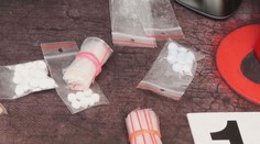 Na Šumpersku proběhl zátah na drogy. Hlavnímu podezřelému je teprve 19 let