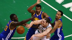 Warriors bili na poplach! Boston dohnal lídra do dvou prodloužení