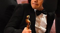 Poplach na Oscarech! Rami Malek převzal cenu, skončil v péči lékařů