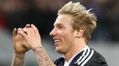 Belgický fotbalista Legear naboural do obchodu. Hrozí mu vězení