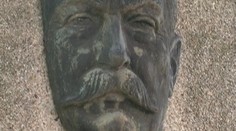 Čestní občané: Stalin, Hitler. Kde?