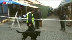 RAZIE v asijské tržnici! Byl tam i ministr Kalousek...