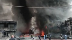U požáru chemičky zasahovalo 150 hasičů. Dva jsou zraněni, jeden těžce