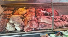 Nemáte ho doma? Inspekce v Brně odhalila 130 kg závadného masa. Okamžitě nařídila likvidaci