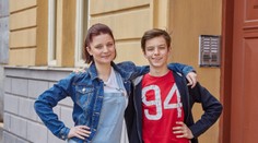 Děti dnes dostaly vysvědčení. Obdržel ho i dětský herec z Ulice