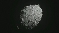 Zpátky na Měsíc a dál... Potíže při startu SLS a srážka družice s asteroidem