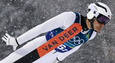 Nebezpečné selhání na olympiádě. Američana na můstku trefil fukar