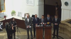 Brífink vládní koalice: Snížení spotřební daně u nafty a benzínu