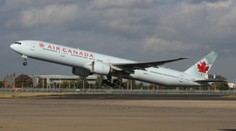 Letadlo zasáhly turbulence: Lidé létali vzduchem, 37 zraněných!