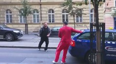 Zásahovka zatkla taxikáře Karkulku z legendárního videa