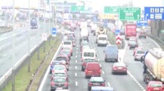 D1 už třetí den blokují kolony! Řidiči šílí!