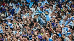 Fanynce Argentiny hrozí vězení. Během oslav vítězství se na tribuně svlékla