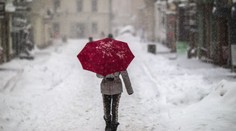 PŘEDPOVĚĎ POČASÍ: O víkendu bude sněžit a na silnicích hrozí ledovka! MAPY
