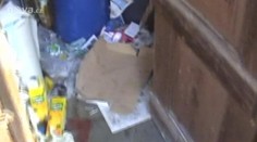 EXKLUZIVNÍ ZÁBĚRY: Muž měl doma tuny chemikálií i jaderný materiál