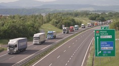 Kolony brzdily provoz před hranicemi do Německa. Kamiony stály i 30 hodin