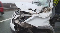 D1 u Brna ucpala srážka čtyř dodávek a dvou náklaďáků