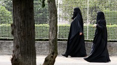 Žádné zahalování obličeje! V Teplicích chtějí zakázat nikáb