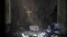 Katedrála Notre-Dame není jediná. Tyto památky lehly popelem