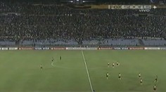 VIDEO: Největší fotbalová VLAJKA na světě! Má 15000 metrů čtverečních! Podívejte se