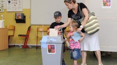 Blogerka, válečný veterán, lyžařka: Komu dáte svůj hlas ve volbách?