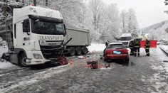 Tragická nehoda na jihu Čech! Řidič osobáku střet s kamionem nepřežil