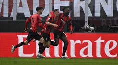 AC Milán porazil Monzu, mladík oslavil premiéru gólem. Vyhrál i první Inter