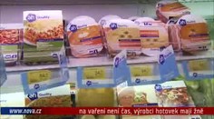 VIDEO: Na vaření není čas, výrobci chlazených hotovek mají žně!