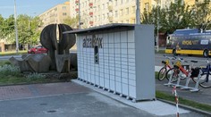 Alza po vlně kritiky slíbila přesun boxu v Hradci. Posune se jen o pár metrů