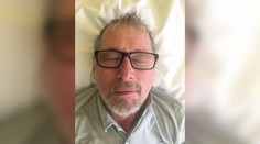 Muž po mrtvici ležel v nemocnici a nemluvil. Nikdo netušil, kdo to je